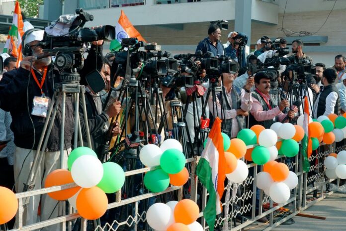 Live News Updates: How Journalists Verify in Real Time — Breaking coverage by CitizenPost