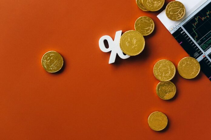 How do changing interest rates affect the stock market in 2026 — Economy coverage by Political Watch. Photo: Nataliya Vait...