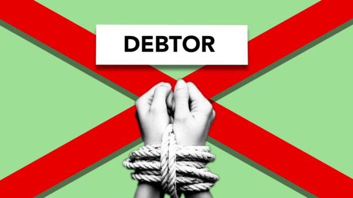 Bonds Are on the Cusp of Sending a Distress Signal on Economy — Economy coverage by Political Watch. Photo: Monstera Produ...