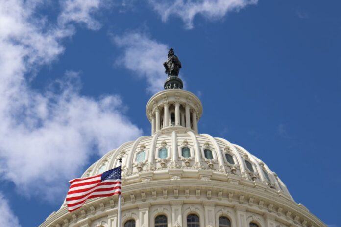 Featured image related to House internal GOP memo targets border, economy and public safety for midterms