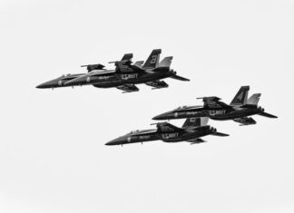ALERT: Fighter Jet INTERCEPTS Plane Near Mar-a-Lago Featured image related to Fighter jet uses "headbutt maneuver" to intercept plane near Trump's Mar-a-Lago resort