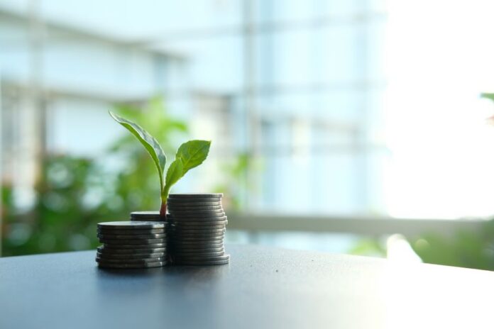 AI investments keep US economic growth in gear, for now — Economy coverage by Political Watch. Photo: Towfiqu barbhuiya vi...